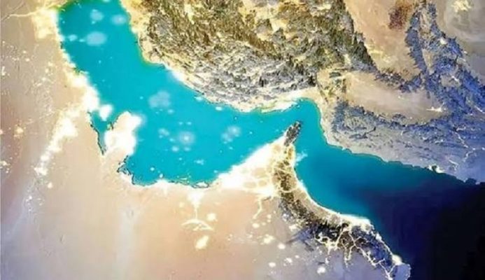 لزوم راهبری تنگه هرمز